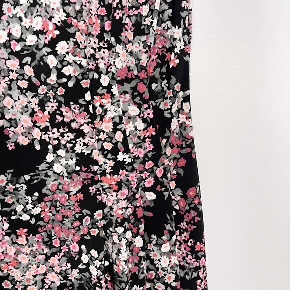 Roz & Ali 8 Black Pink Floral Fit and Flare Pleated Dress Short Sleeve Pockets - Picture 5 of 11